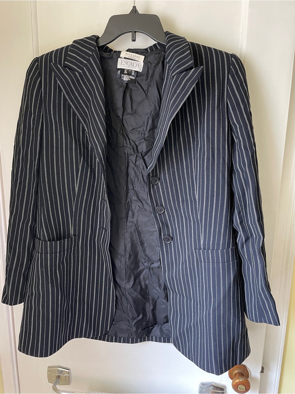 Escada Women's Navy Black Pinstripe Tailored Blazer